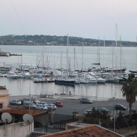 B&B Le Grand Bleu Siracusa - One Hundred Steps From Ortigia -Sea View - Syracuse Exterior photo